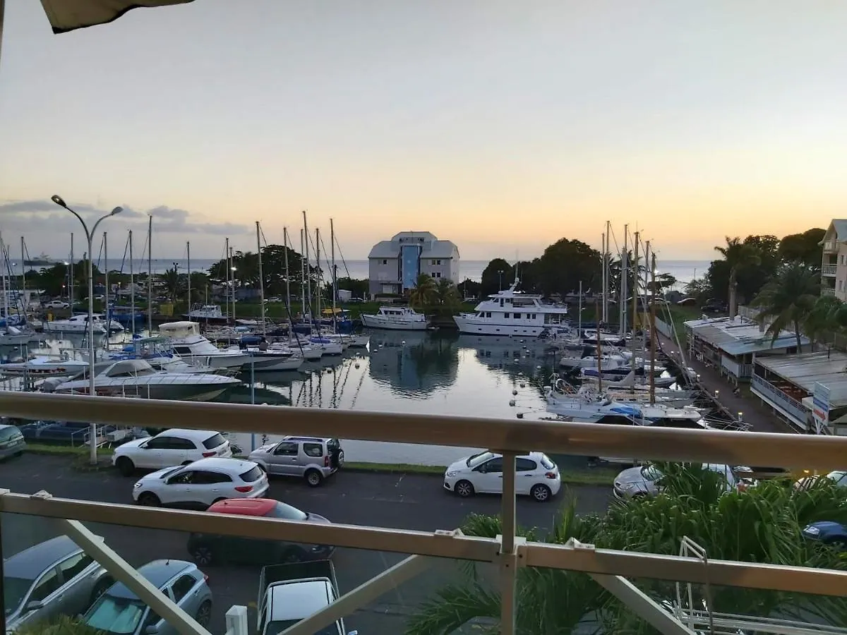 Appartement D'Une Chambre Avec Vue Sur La Mer Et Wifi A Gourbeyre A 1 Km De La Plage 0*,  Guadeloupe