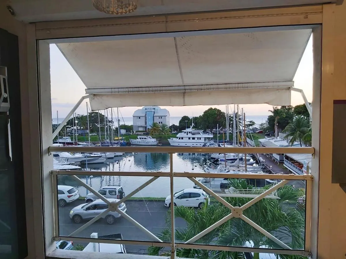 Appartement D'Une Chambre Avec Vue Sur La Mer Et Wifi A Gourbeyre A 1 Km De La Plage Apartment